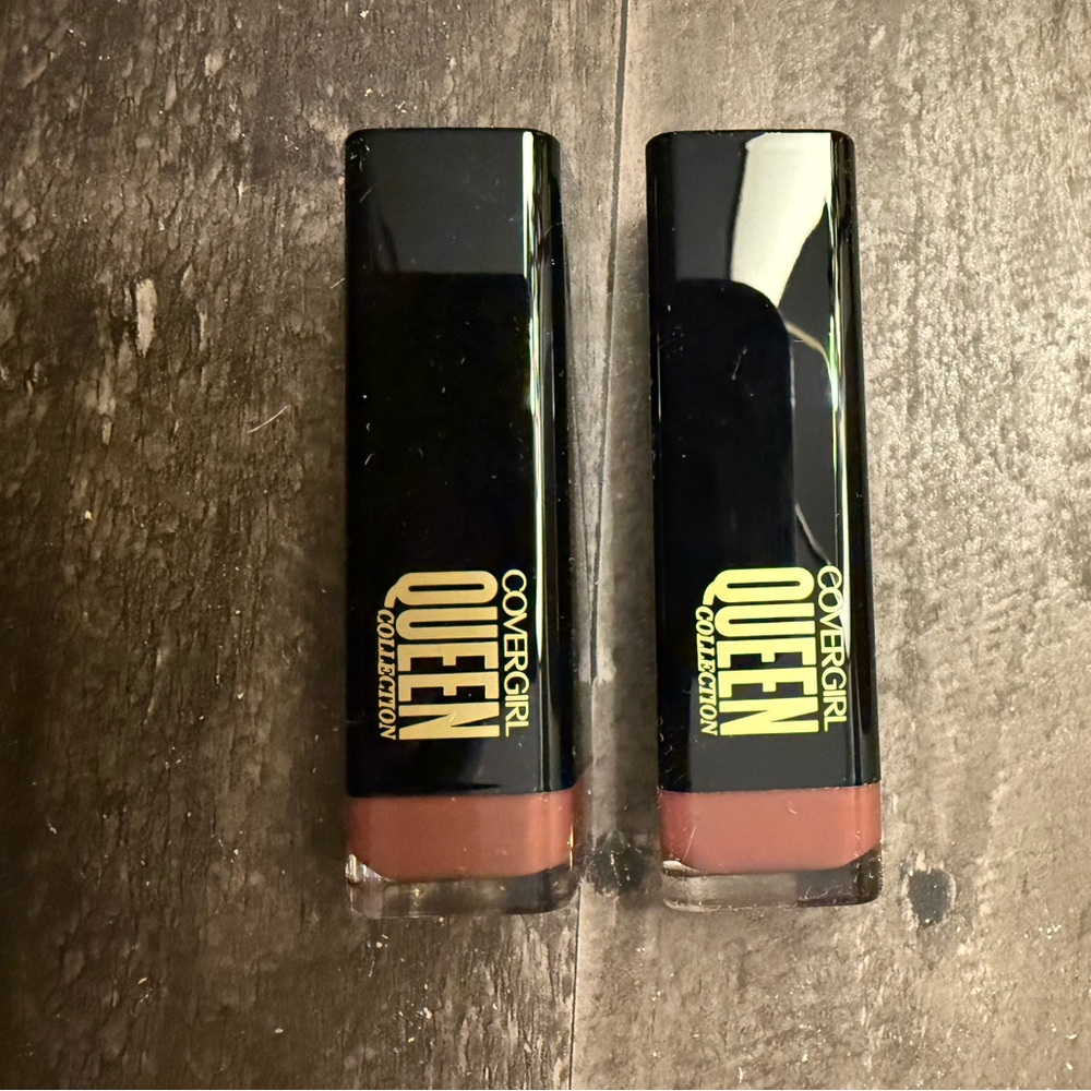 2 CoverGirl Queen Collection Lipstick - Mauvejestic